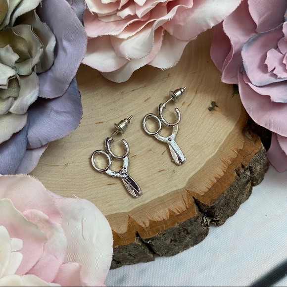 Modern Scissor Earrings - Picture 10 of 16